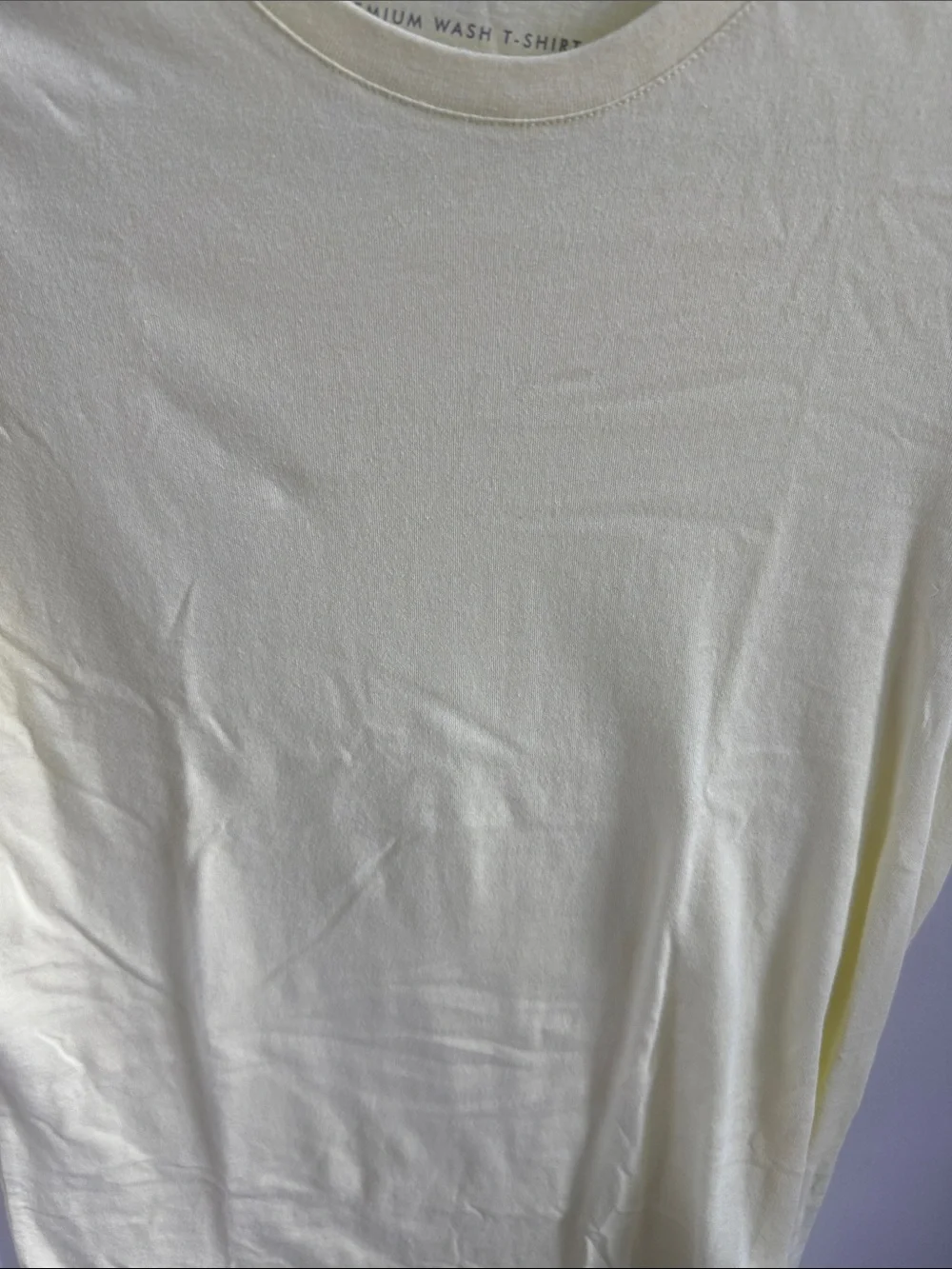Banana Republic Short Sleeve Crew Neck T-Shirt in Pale Yellow